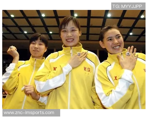 康大女篮佩奇领衔夺冠荣耀官方发布上赛季冠军戒指盛况