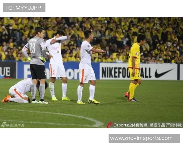 巴萨防线疲软什琴斯尼神扑难阻连续8场失球困境