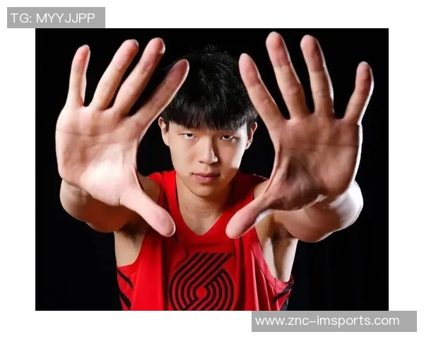 媒体人称赞杨瀚森聪明且心态积极期待他在时间与耐心中成长