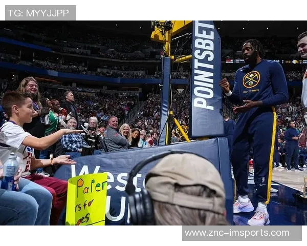 杰基杨创造历史成季后赛首位30分10助攻0失误球员