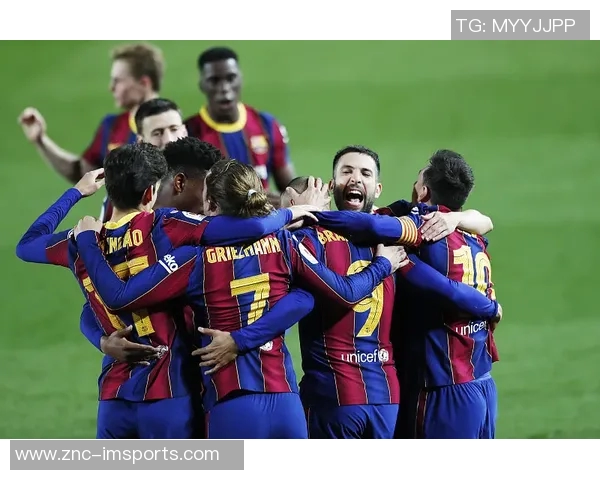 拉波尔塔宣布诺坎普第三层看台下赛季初将可容纳27000名球迷