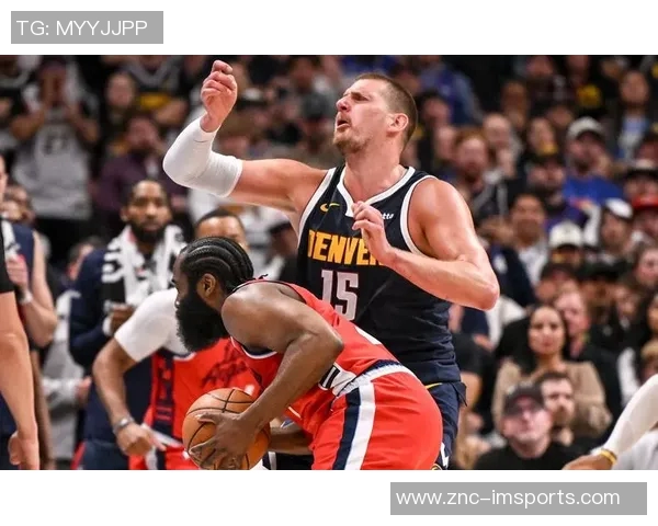 约基奇投篮遭犯规判罚引争议裁判仅判普通犯规两罚引发讨论